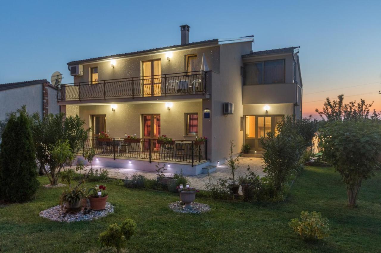 Apartment Belma Porec Radmani Exterior photo